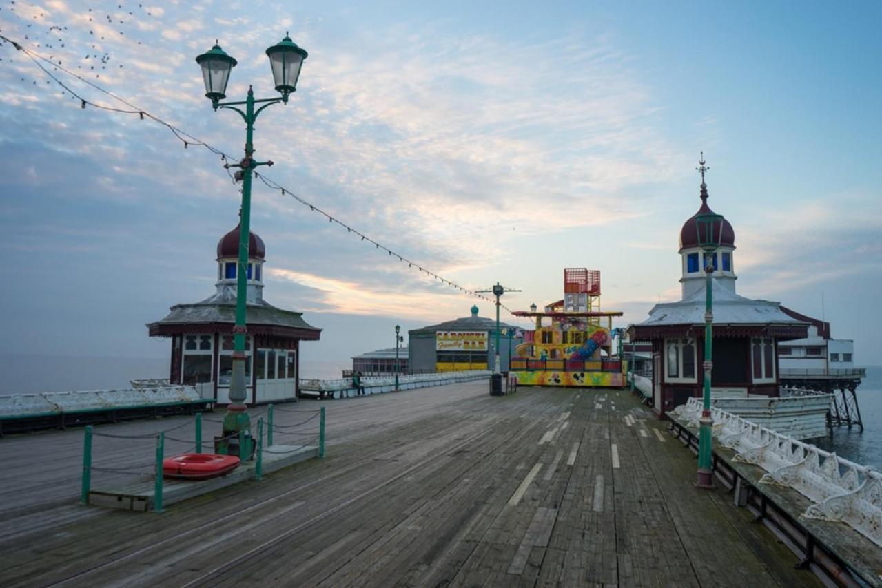 Norbreck Castle Hotel & Spa Blackpool Bagian luar foto
