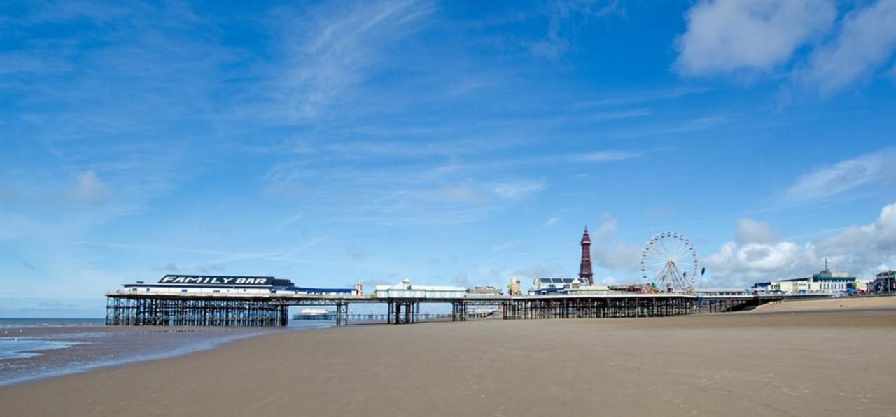Norbreck Castle Hotel & Spa Blackpool Bagian luar foto